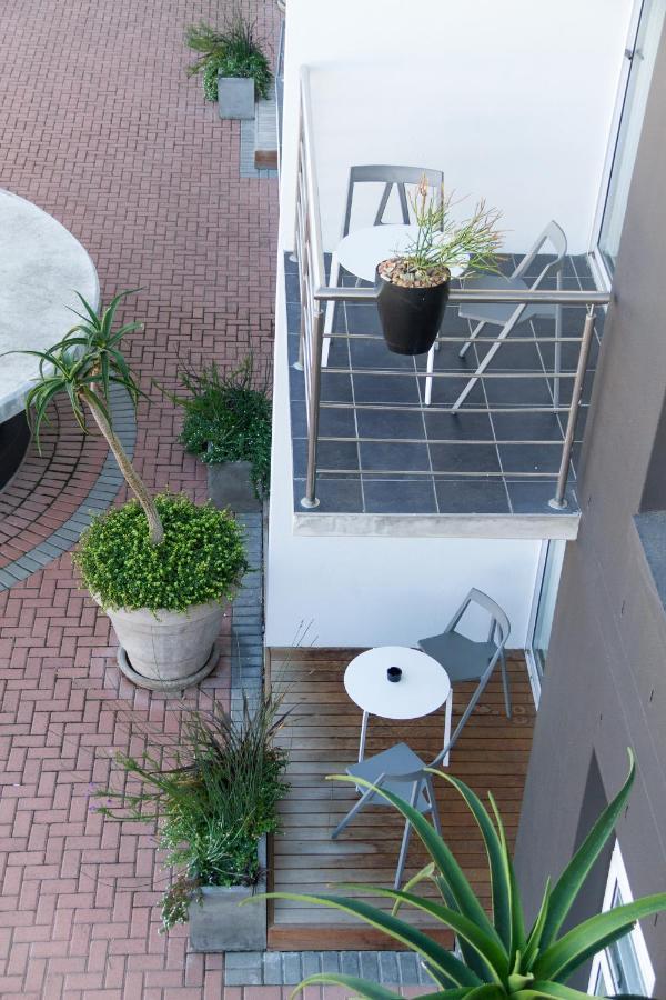 Wink Aparthotel Quiver Tree Stellenbosch Exterior foto